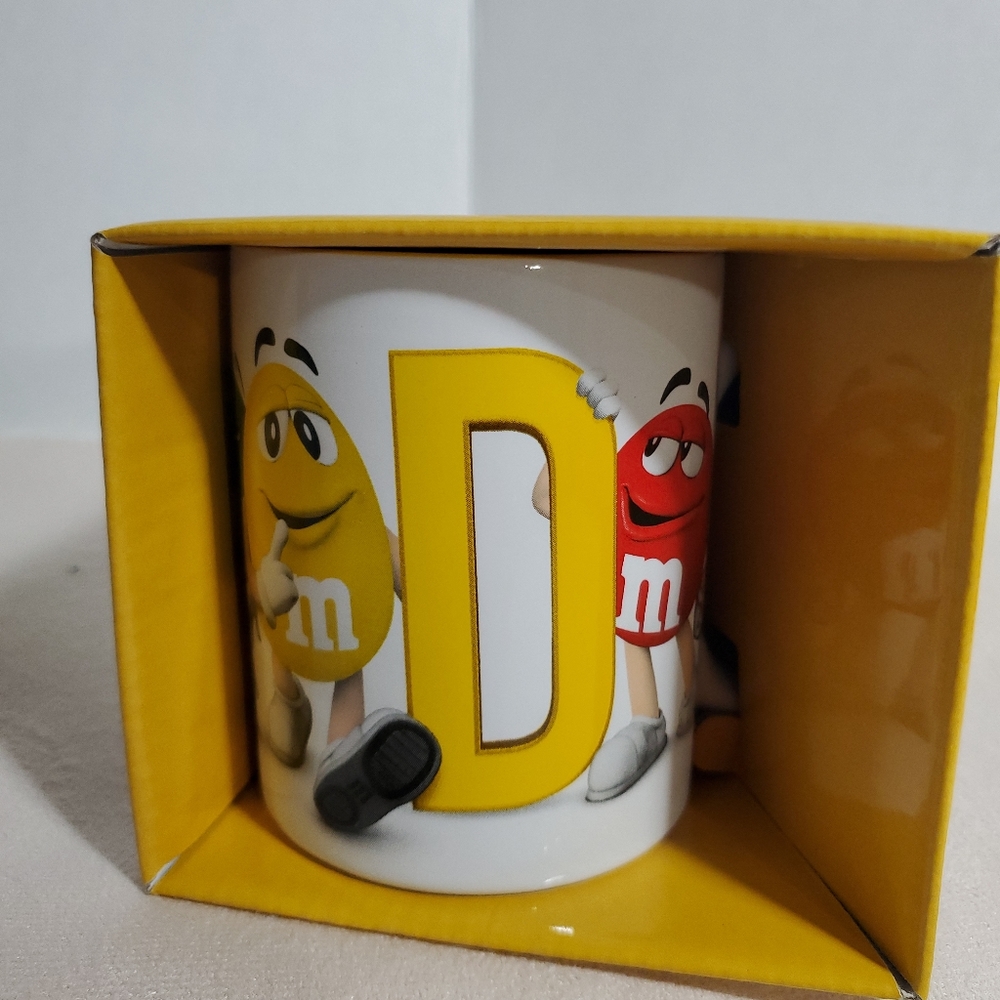 M&M's World Coffee Mug Letter "D" Original New